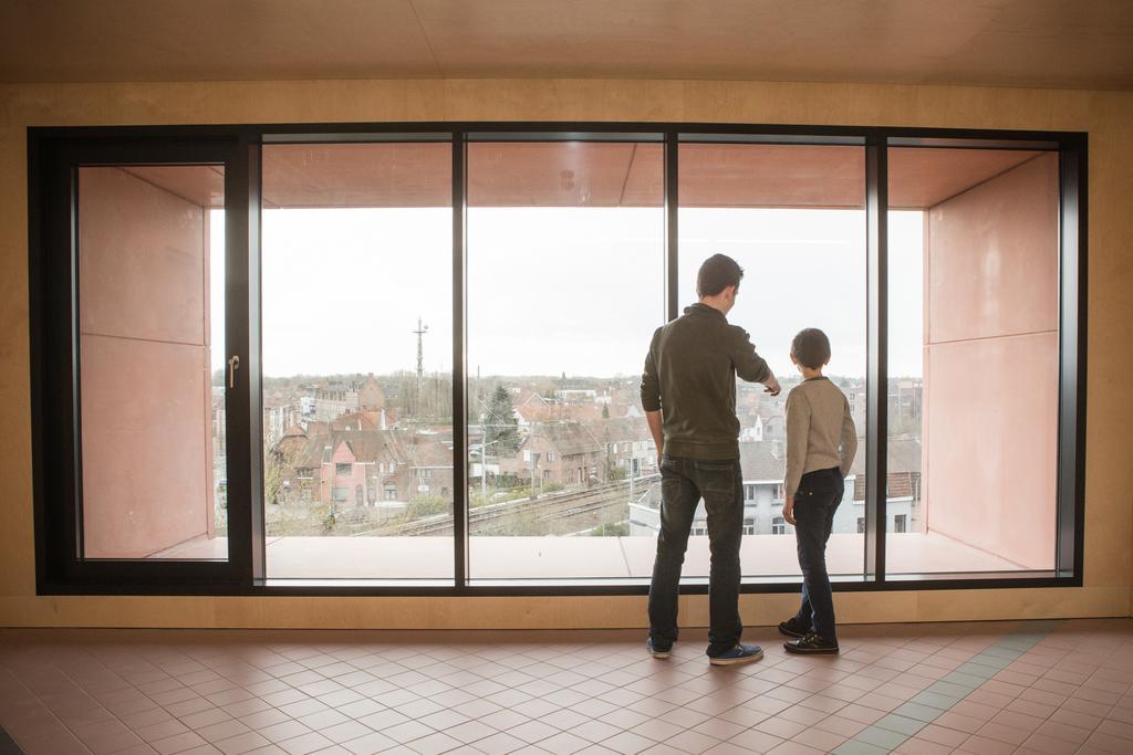 Hostel Groeninghe Kortrijk Bagian luar foto