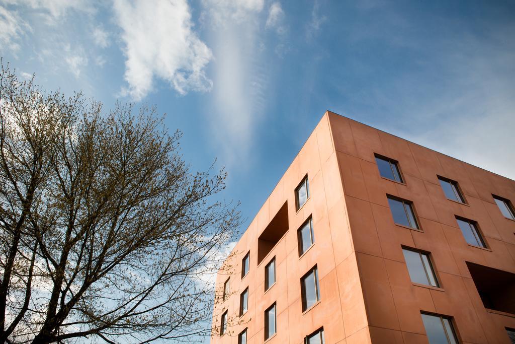 Hostel Groeninghe Kortrijk Bagian luar foto